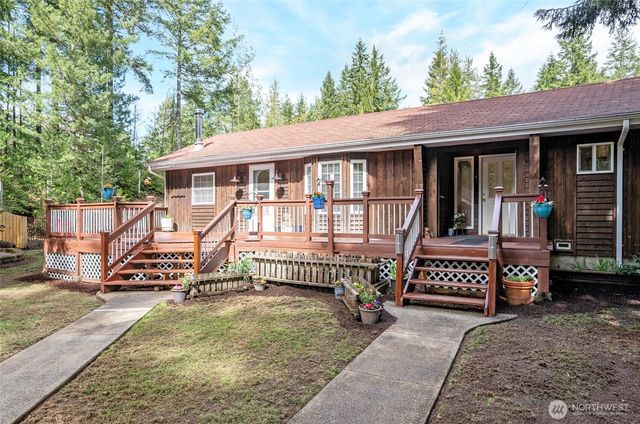 17843 NW Seabeck Holly Road, Seabeck, WA 98380