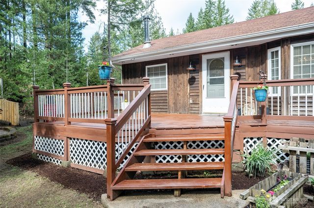 17843 NW Seabeck Holly Road, Seabeck, WA 98380