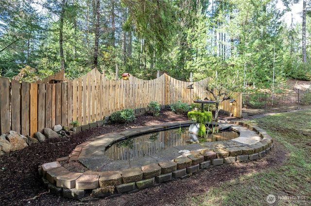 17843 NW Seabeck Holly Road, Seabeck, WA 98380