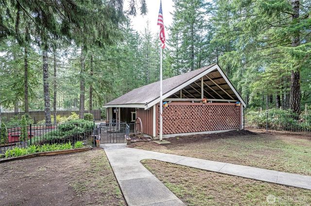 17843 NW Seabeck Holly Road, Seabeck, WA 98380