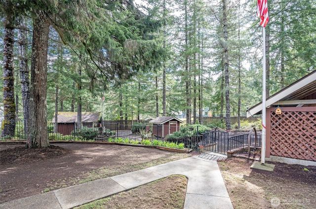 17843 NW Seabeck Holly Road, Seabeck, WA 98380