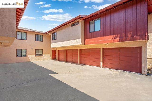 5113 Panama Ave, Richmond, CA 94804