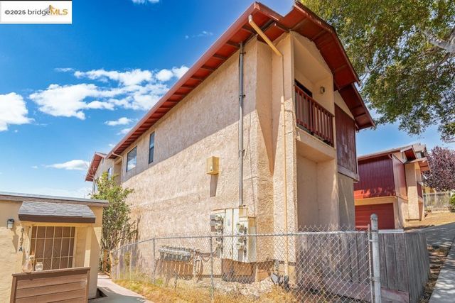 5113 Panama Ave, Richmond, CA 94804