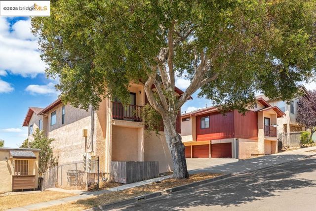 5113 Panama Ave, Richmond, CA 94804