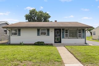 2013 EVANS Avenue, Loves Park, IL 61111