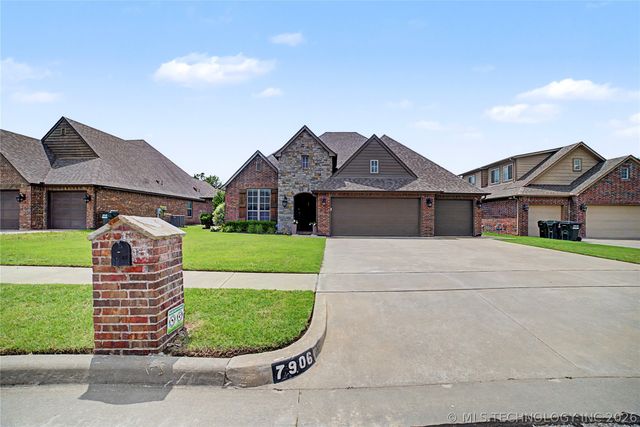 7906 N 142nd Avenue E, Owasso, OK 74055