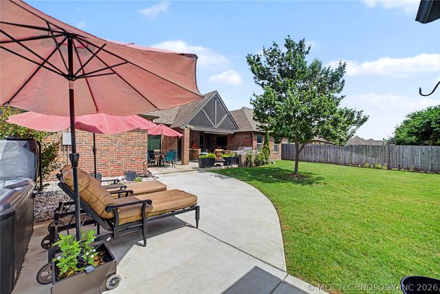 7906 N 142nd Avenue E, Owasso, OK 74055