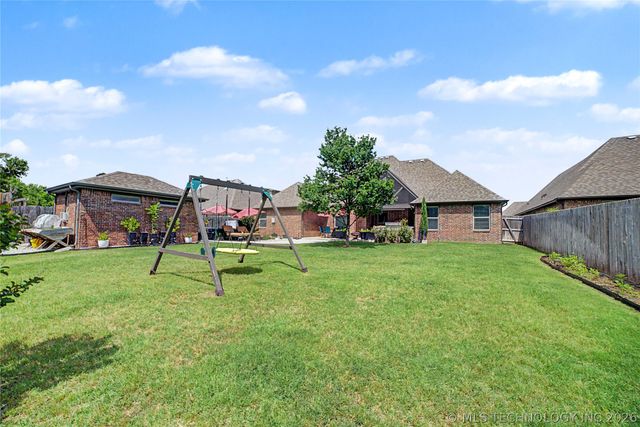 7906 N 142nd Avenue E, Owasso, OK 74055