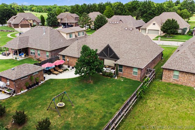 7906 N 142nd Avenue E, Owasso, OK 74055
