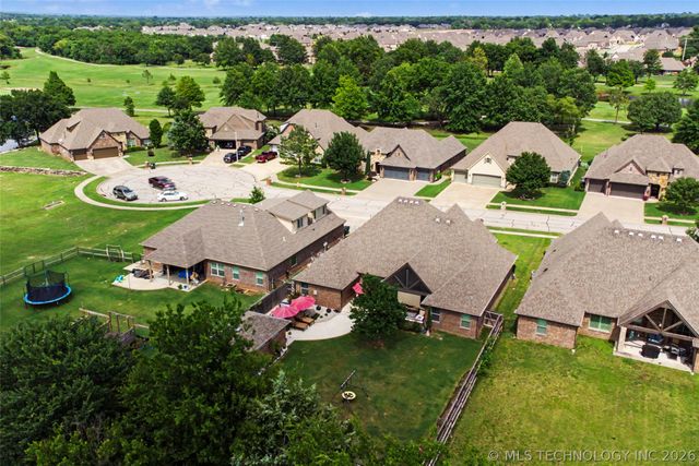 7906 N 142nd Avenue E, Owasso, OK 74055