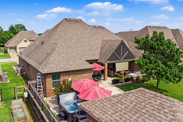 7906 N 142nd Avenue E, Owasso, OK 74055