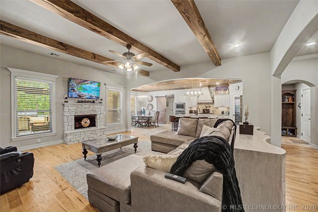 7906 N 142nd Avenue E, Owasso, OK 74055