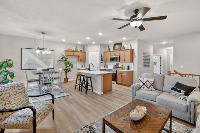 657 SE Hollow Court, West Des Moines, IA 50265