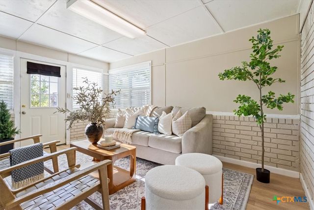 1001 Pamela Avenue, Troy, TX 76579