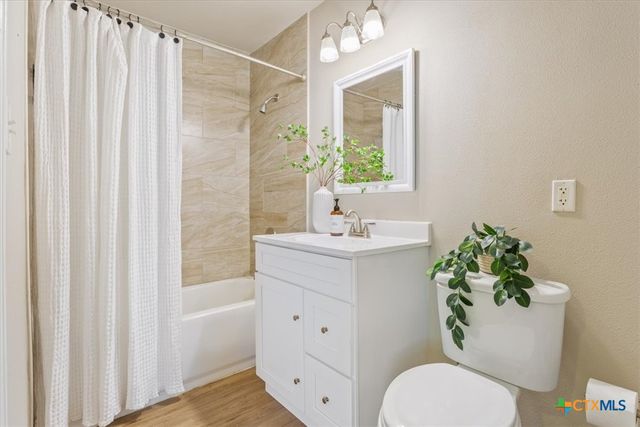 1001 Pamela Avenue, Troy, TX 76579