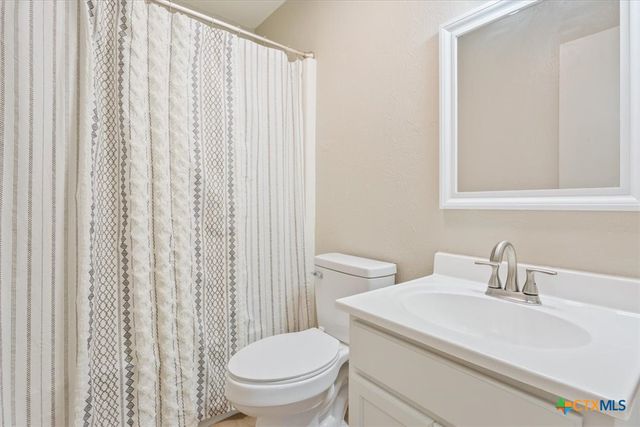 1001 Pamela Avenue, Troy, TX 76579