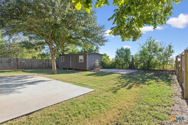 1001 Pamela Avenue, Troy, TX 76579