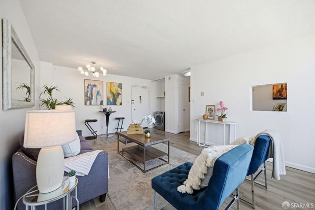 946 Stockton Street 9E, San Francisco, CA 94108