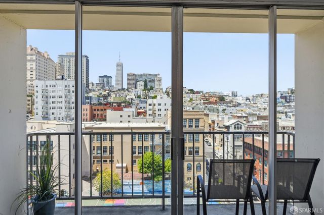 946 Stockton Street 9E, San Francisco, CA 94108