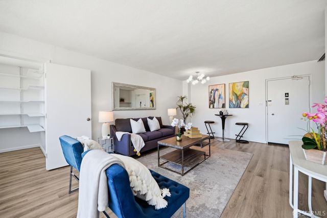 946 Stockton Street 9E, San Francisco, CA 94108