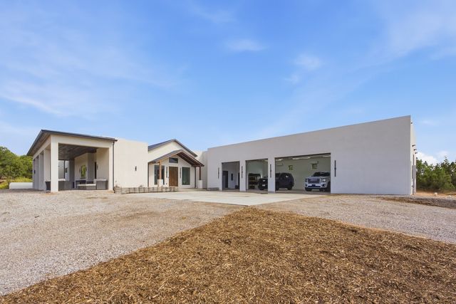 21 Paseo Del Coyote B, Santa Fe, NM 87506