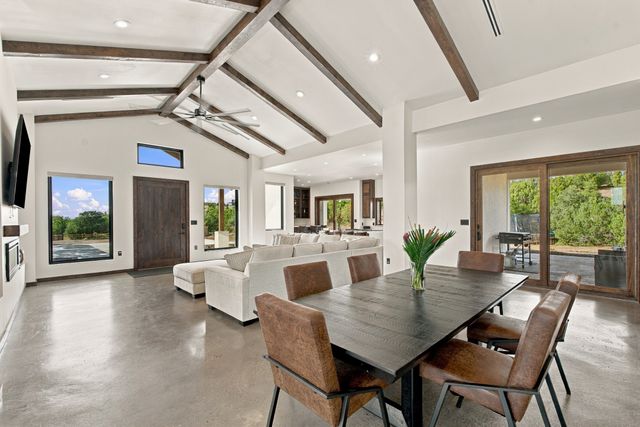 21 Paseo Del Coyote B, Santa Fe, NM 87506