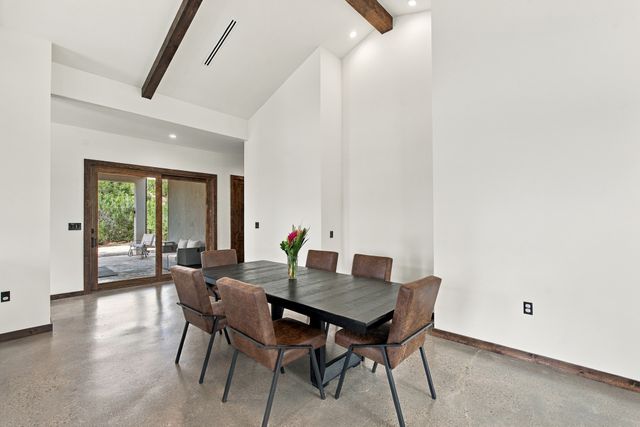 21 Paseo Del Coyote B, Santa Fe, NM 87506