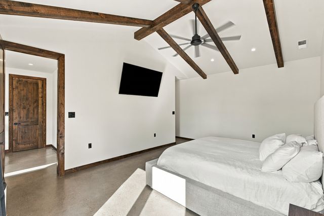 21 Paseo Del Coyote B, Santa Fe, NM 87506