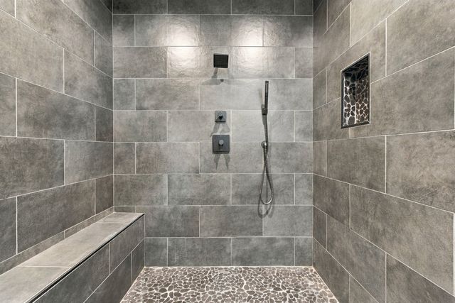 21 Paseo Del Coyote B, Santa Fe, NM 87506