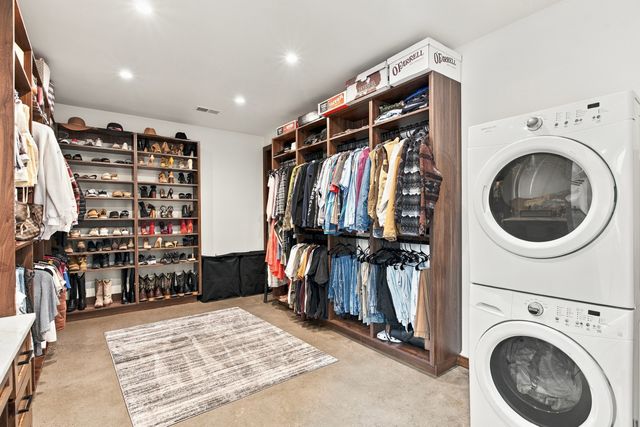 21 Paseo Del Coyote B, Santa Fe, NM 87506