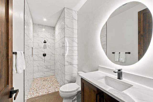 21 Paseo Del Coyote B, Santa Fe, NM 87506