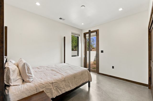 21 Paseo Del Coyote B, Santa Fe, NM 87506