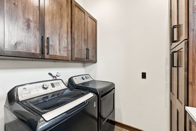 21 Paseo Del Coyote B, Santa Fe, NM 87506