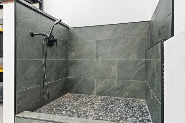 21 Paseo Del Coyote B, Santa Fe, NM 87506
