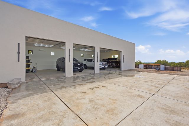 21 Paseo Del Coyote B, Santa Fe, NM 87506