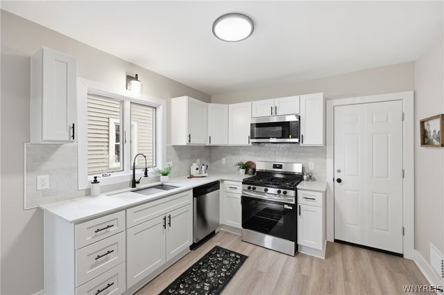 61 Princeton Place, Buffalo, NY 14210