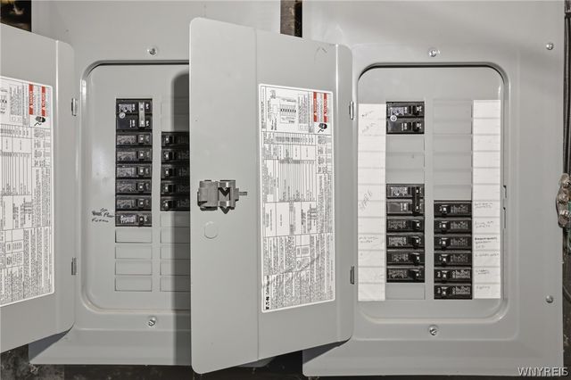 61 Princeton Place, Buffalo, NY 14210