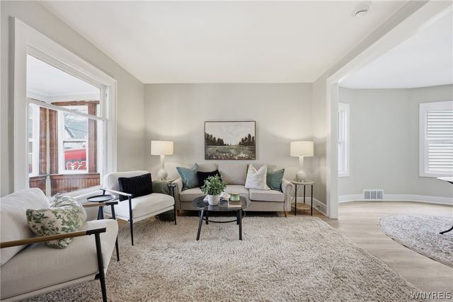 61 Princeton Place, Buffalo, NY 14210