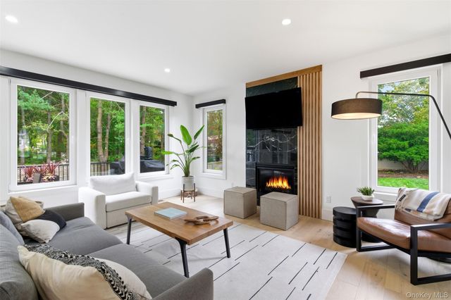 2 Overlook Drive, Mount Sinai, NY 11766