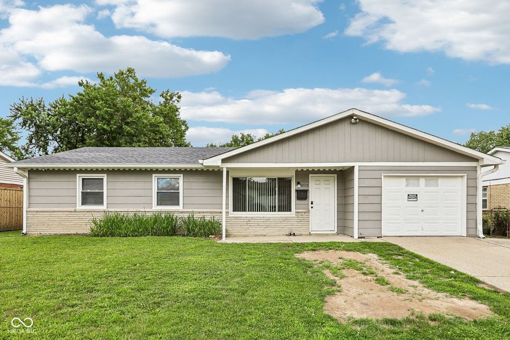 8510 Montery Road, Indianapolis, IN 46226