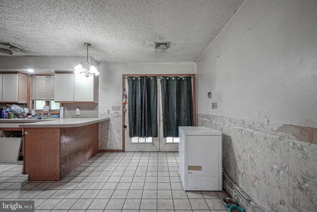 3016 READING AVE, Hammonton, NJ 08037