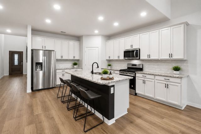 10105 Lakemont Drive, Fort Worth, TX 76131