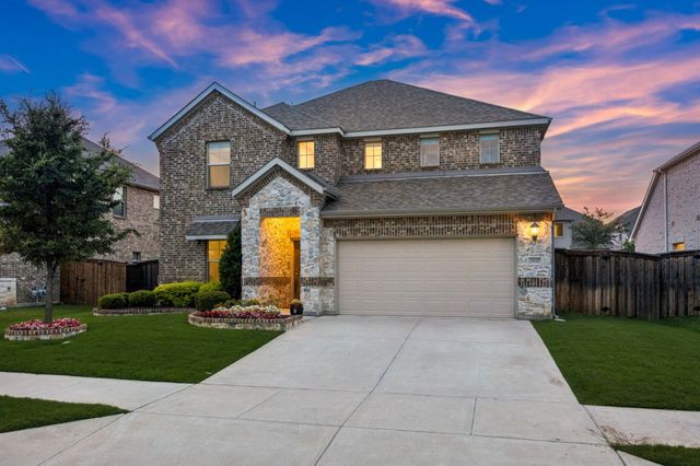 10105 Lakemont Drive, Fort Worth, TX 76131