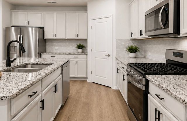 10105 Lakemont Drive, Fort Worth, TX 76131