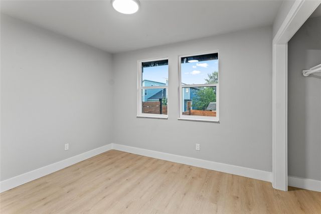 3907 Carmel DR, Austin, TX 78721