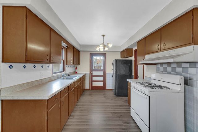 1536 121st Street, Whiting, IN 46394