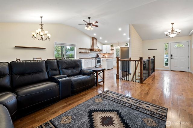 17511 Scenic Shores Court SE, Yelm, WA 98597