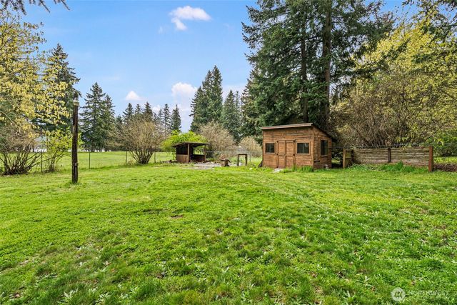 17511 Scenic Shores Court SE, Yelm, WA 98597