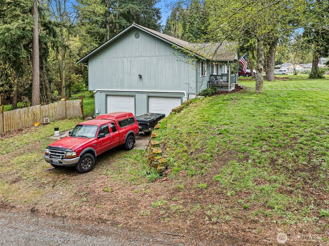 17511 Scenic Shores Court SE, Yelm, WA 98597