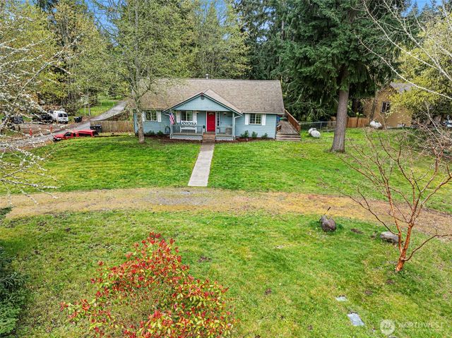 17511 Scenic Shores Court SE, Yelm, WA 98597